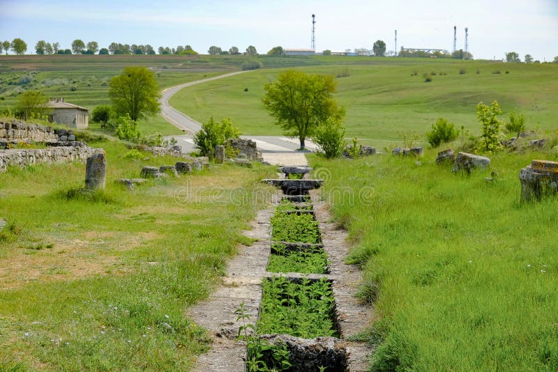 Οι καταστροφές του ρωμαϊκού οχυρού Adamclisi σε Dobrogea Ρουμανία στοκ φωτογραφία με δικαίωμα ελεύθερης χρήσης
