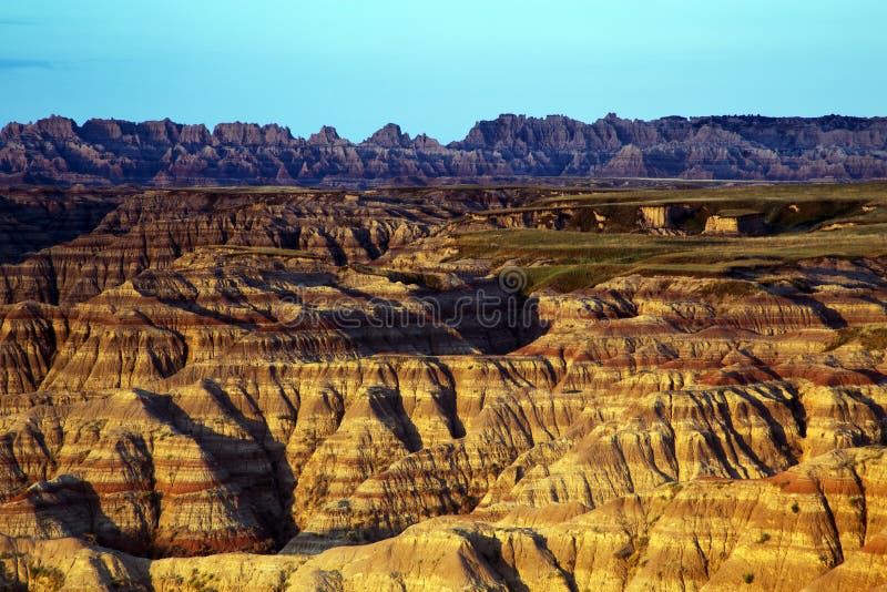 Οι πυραμίδες αγνοούν, εθνικό πάρκο Badlands στη νότια Ντακότα στοκ εικόνες Οι πυραμίδες αγνοούν, εθνικό πάρκο Badlands στη νότια Ντακότα στοκ εικόνες