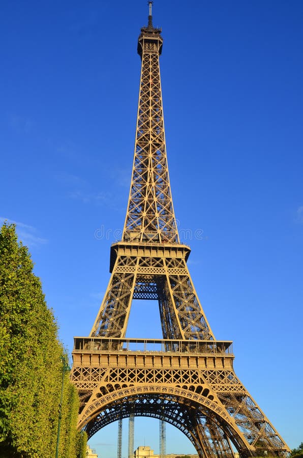 οκτώ χαρακτηριστικά περιήγησης σε tower στοκ εικόνα με δικαίωμα ελεύθερης χρήσης