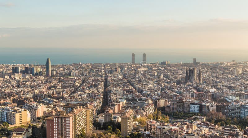 Ορίζοντας της Βαρκελώνης Ισπανία Ευρώπη στοκ εικόνες Ορίζοντας της Βαρκελώνης Ισπανία Ευρώπη στοκ εικόνες