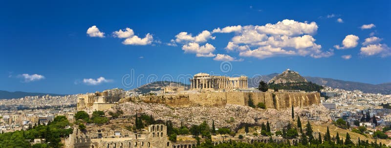 Ορίζοντας της πόλης της Αθήνας στοκ εικόνα με δικαίωμα ελεύθερης χρήσης