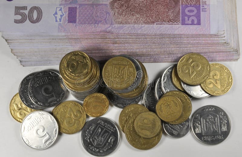 Ουκρανικά μικρά νομίσματα και χρήματα εγγράφου στοκ εικόνες με δικαίωμα ελεύθερης χρήσης Ουκρανικά μικρά νομίσματα και χρήματα εγγράφου στοκ εικόνες με δικαίωμα ελεύθερης χρήσης