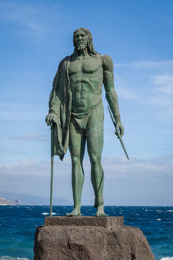 Παλαιό άγαλμα βασιλιάδων Guanche Candelaria στοκ εικόνες Παλαιό άγαλμα βασιλιάδων Guanche Candelaria στοκ εικόνες