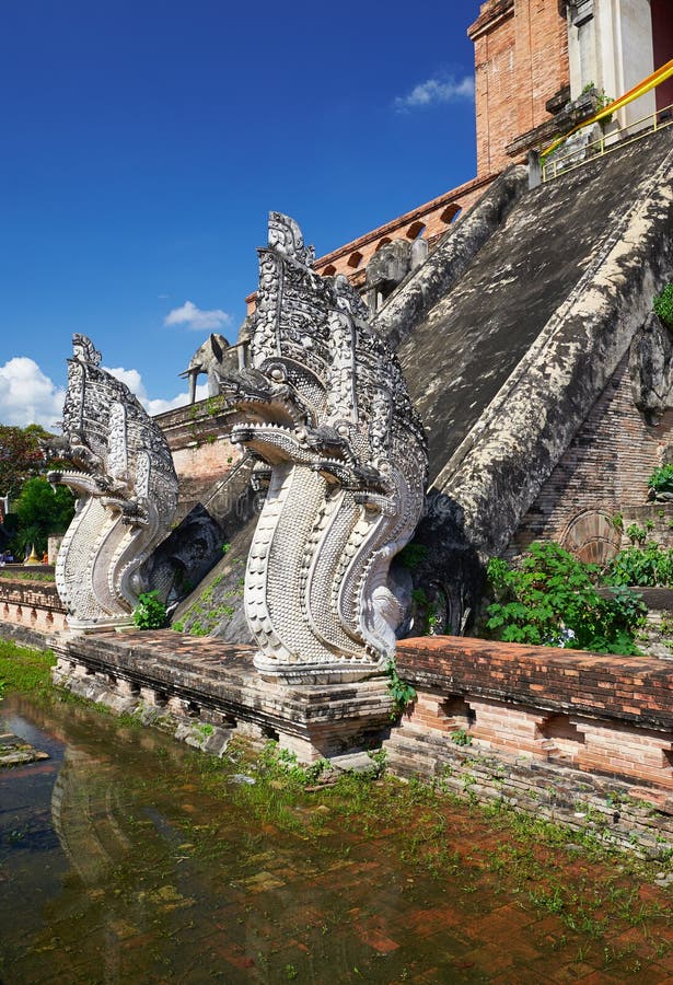 Παγόδα σε Wat Chedi Luang σε Chiang Mai στοκ φωτογραφία