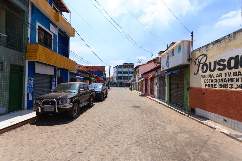 Παλαιά κτήρια κατά μήκος του δρόμου, Manaus, Βραζιλία στοκ εικόνες με δικαίωμα ελεύθερης χρήσης Παλαιά κτήρια κατά μήκος του δρόμου, Manaus, Βραζιλία στοκ εικόνες με δικαίωμα ελεύθερης χρήσης