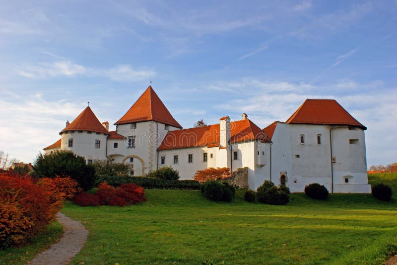 παλαιό varazdin κάστρων στοκ εικόνες με δικαίωμα ελεύθερης χρήσης παλαιό varazdin κάστρων στοκ εικόνες με δικαίωμα ελεύθερης χρήσης