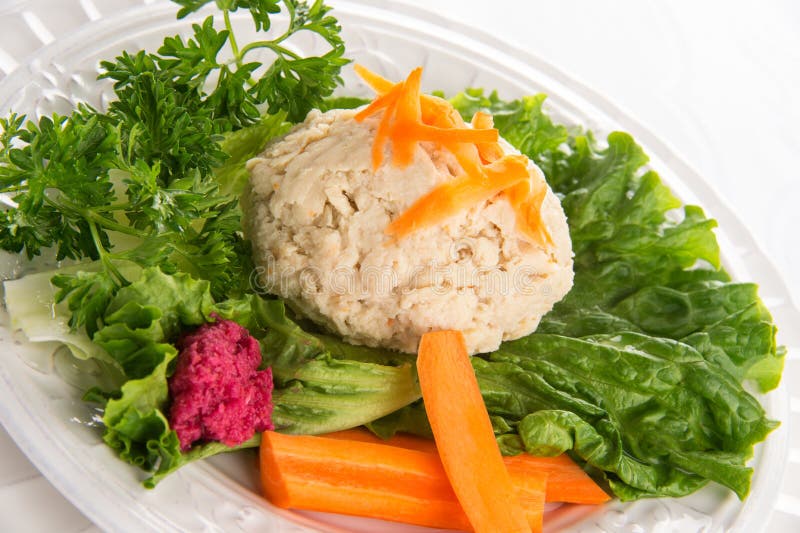 Παραδοσιακά εβραϊκά ψάρια τροφίμων passover gefilte στοκ φωτογραφία με δικαίωμα ελεύθερης χρήσης Παραδοσιακά εβραϊκά ψάρια τροφίμων passover gefilte στοκ φωτογραφία με δικαίωμα ελεύθερης χρήσης