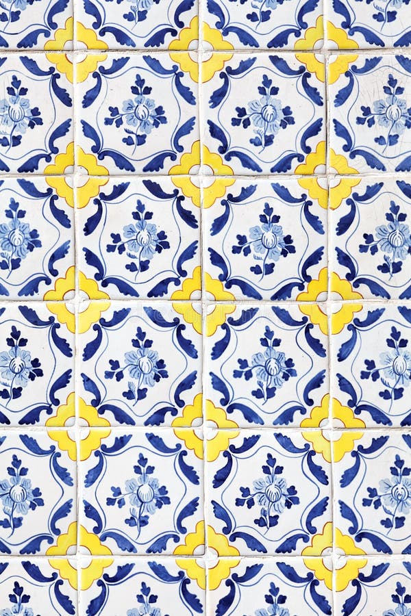 Παραδοσιακά πορτογαλικά azulejos κεραμιδιών στοκ εικόνες με δικαίωμα ελεύθερης χρήσης Παραδοσιακά πορτογαλικά azulejos κεραμιδιών στοκ εικόνες με δικαίωμα ελεύθερης χρήσης