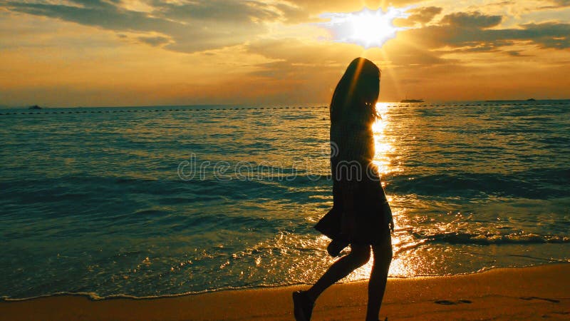 Παραλία Ταϊλάνδη Jomtien Pattaya θηλυκό στοκ εικόνες με δικαίωμα ελεύθερης χρήσης Παραλία Ταϊλάνδη Jomtien Pattaya θηλυκό στοκ εικόνες με δικαίωμα ελεύθερης χρήσης