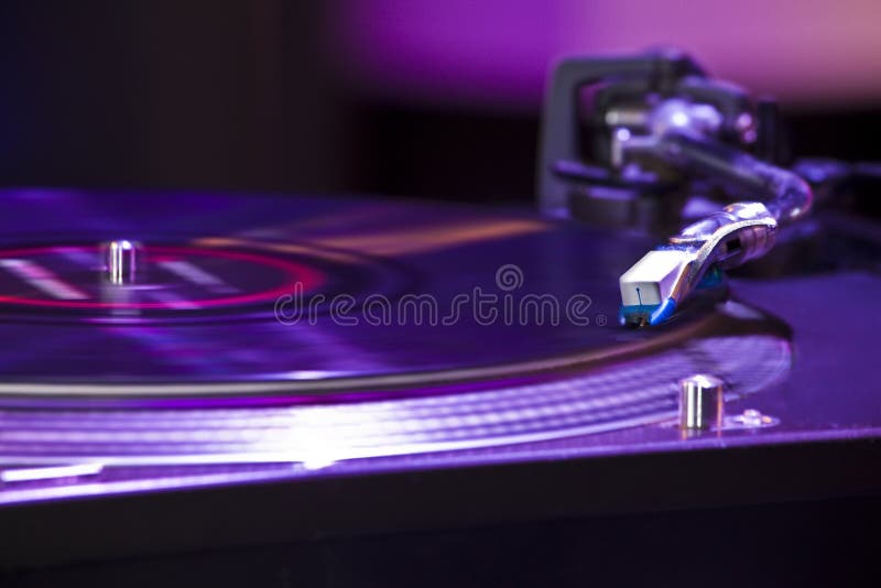 Περιστροφική πλάκα του DJ στοκ εικόνα Περιστροφική πλάκα του DJ στοκ εικόνα