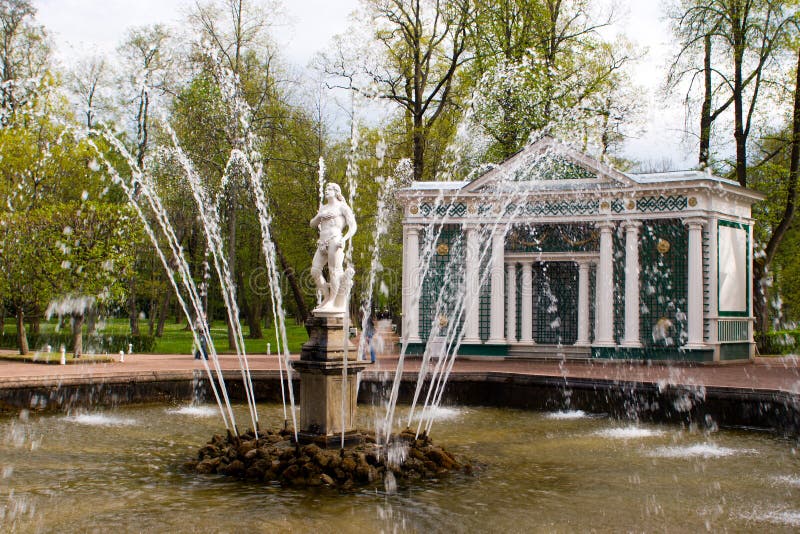 πηγή Adam peterhof στοκ εικόνες πηγή Adam peterhof στοκ εικόνες