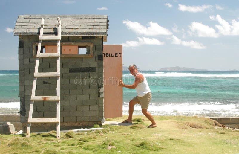 πηγαίνοντας outhouse στοκ φωτογραφίες
