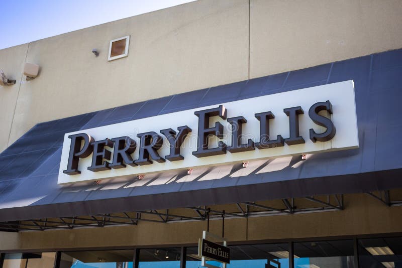 Πινακίδα καταστήματος Perry Ellis στοκ εικόνα με δικαίωμα ελεύθερης χρήσης Πινακίδα καταστήματος Perry Ellis στοκ εικόνα με δικαίωμα ελεύθερης χρήσης