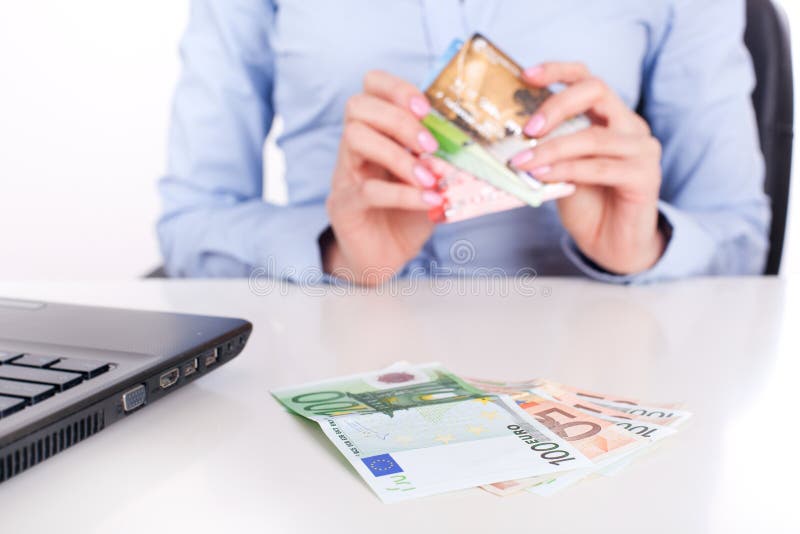 πιστωτικά χρήματα μετρητών καρτών στοκ φωτογραφία με δικαίωμα ελεύθερης χρήσης πιστωτικά χρήματα μετρητών καρτών στοκ φωτογραφία με δικαίωμα ελεύθερης χρήσης