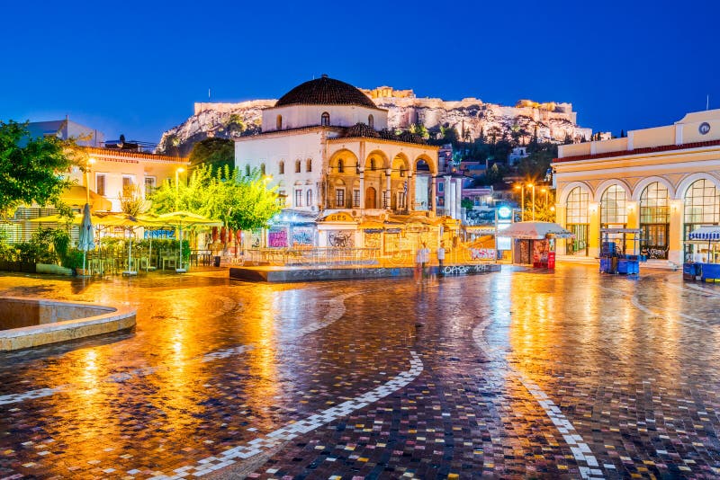 Πλατεία της Αθήνας, της Ελλάδας - Monastiraki και ακρόπολη στοκ εικόνες