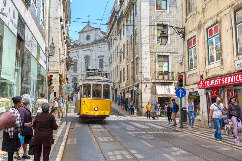Πολύ τουριστικό μέρος στο παλαιό μέρος της Λισσαβώνας, Πορτογαλία, Ευρώπη