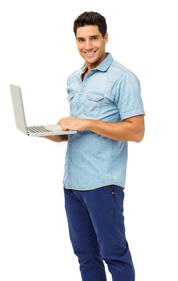 Πορτρέτο του βέβαιου νεαρού άνδρα με το lap-top στοκ φωτογραφία με δικαίωμα ελεύθερης χρήσης Πορτρέτο του βέβαιου νεαρού άνδρα με το lap-top στοκ φωτογραφία με δικαίωμα ελεύθερης χρήσης