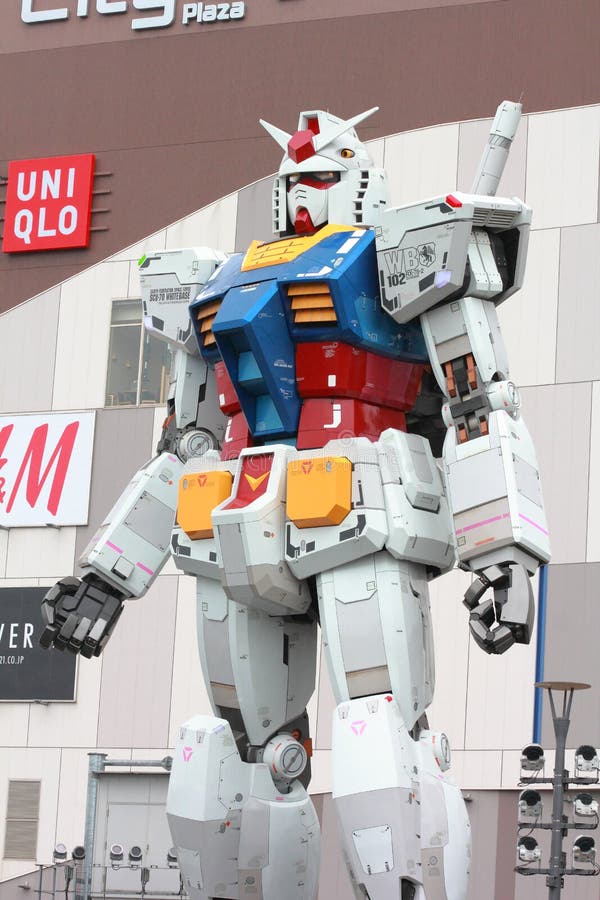 Πραγματική κλίμακα 18m κοστουμιών Gundam κινητή ψηλή στοκ φωτογραφία Πραγματική κλίμακα 18m κοστουμιών Gundam κινητή ψηλή στοκ φωτογραφία