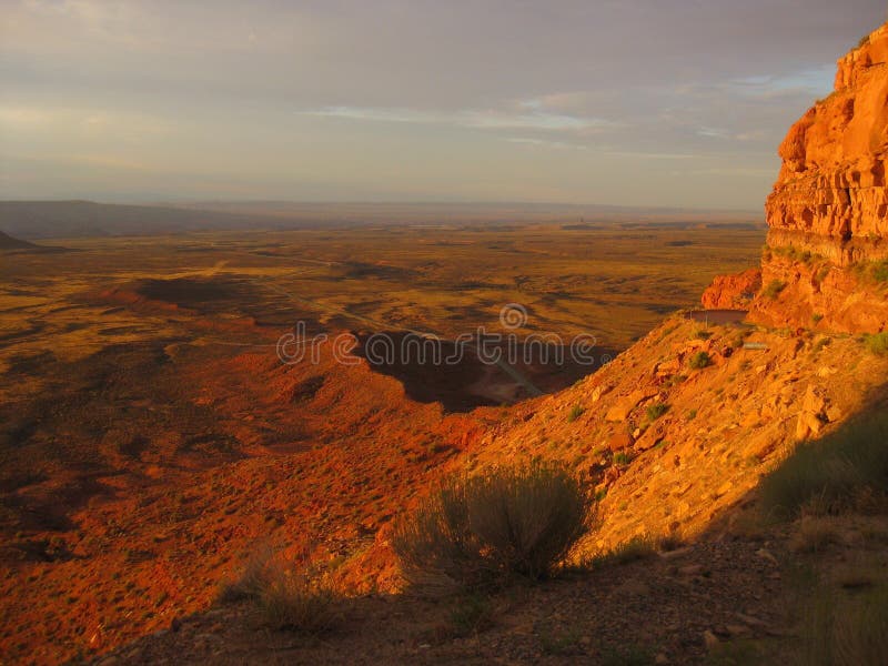 προβολή ανατολή κοντά στο moki dugway στον αυτοκινητόδρομο utah 261 στοκ εικόνα