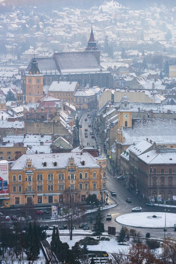 Πόλη Brasov το χειμώνα στοκ εικόνα με δικαίωμα ελεύθερης χρήσης Πόλη Brasov το χειμώνα στοκ εικόνα με δικαίωμα ελεύθερης χρήσης
