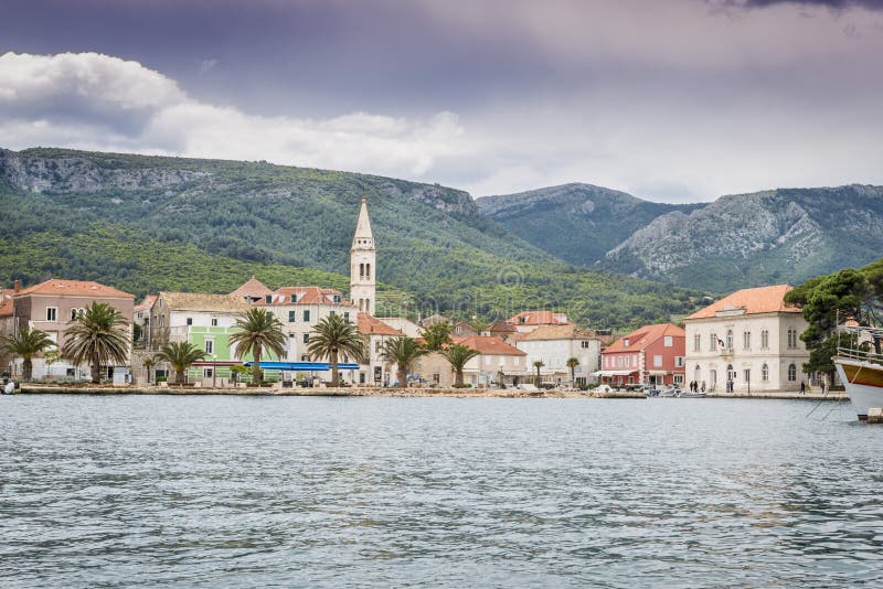 Πόλη Jelsa, νησί Hvar, Κροατία στοκ φωτογραφία με δικαίωμα ελεύθερης χρήσης