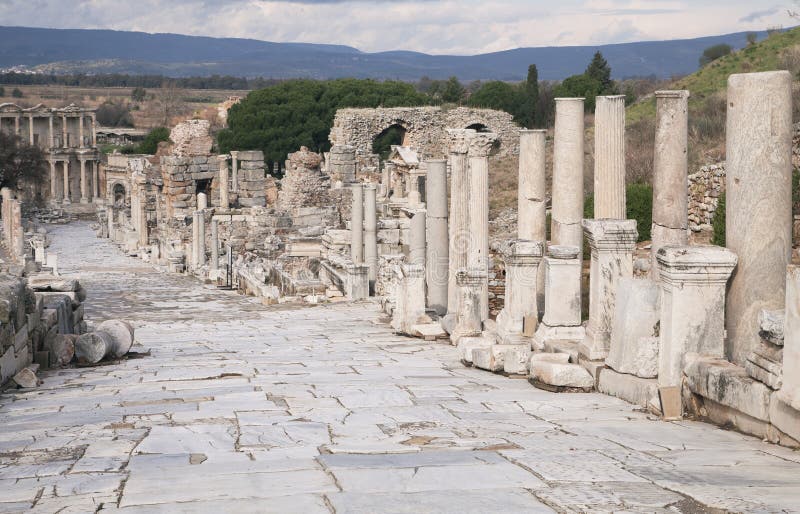 Πόλη αρχαίου Έλληνα Ephesus στην Τουρκία στοκ εικόνα με δικαίωμα ελεύθερης χρήσης Πόλη αρχαίου Έλληνα Ephesus στην Τουρκία στοκ εικόνα με δικαίωμα ελεύθερης χρήσης