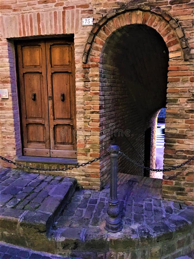 Πόλη Corinaldo στην επαρχία Ancona, περιφέρεια Marche, Ιταλία Ιστορία, χρόνος και αρχιτεκτονική στοκ εικόνες Πόλη Corinaldo στην επαρχία Ancona, περιφέρεια Marche, Ιταλία Ιστορία, χρόνος και αρχιτεκτονική στοκ εικόνες