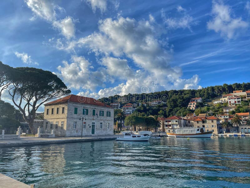 πόλη jelsa στο νησί hvar στοκ φωτογραφίες με δικαίωμα ελεύθερης χρήσης