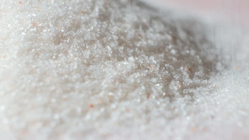ροζ ιμαλαϊκό αλάτι λεπτόκοκκη μακροεντολή αργής κίνησης. απόθεμα βίντεο