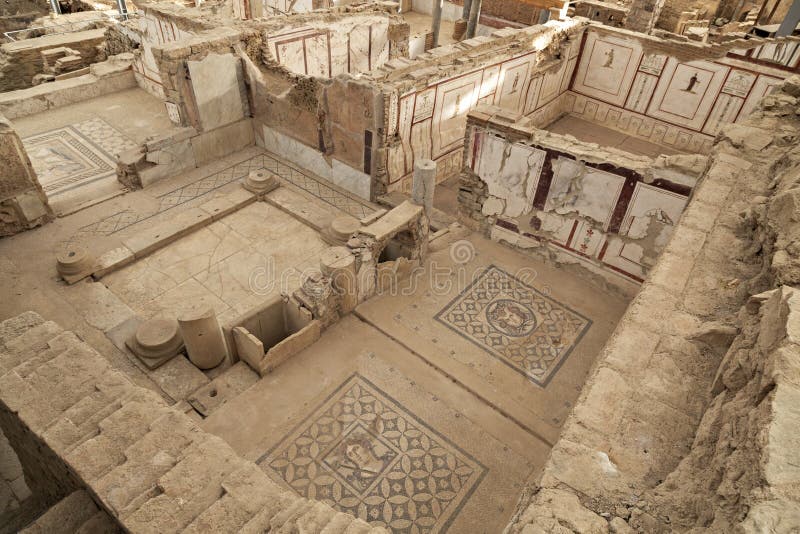 ρωμαϊκά σπίτια γνωστά και ως γήπεδα στην επέση τουρκία