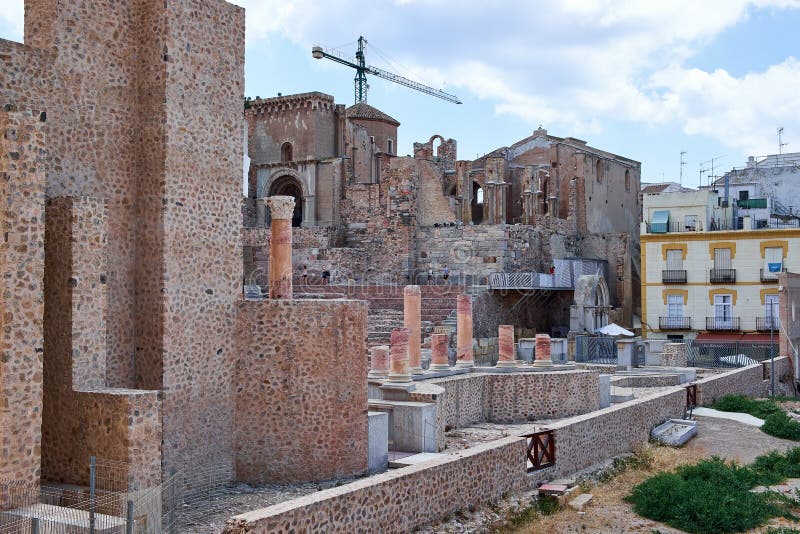 Ρωμαϊκές αμφιθέατρο και καταστροφές στην πόλη της Καρχηδόνας, περιοχή του Murcia, της Ισπανίας στοκ φωτογραφίες Ρωμαϊκές αμφιθέατρο και καταστροφές στην πόλη της Καρχηδόνας, περιοχή του Murcia, της Ισπανίας στοκ φωτογραφίες