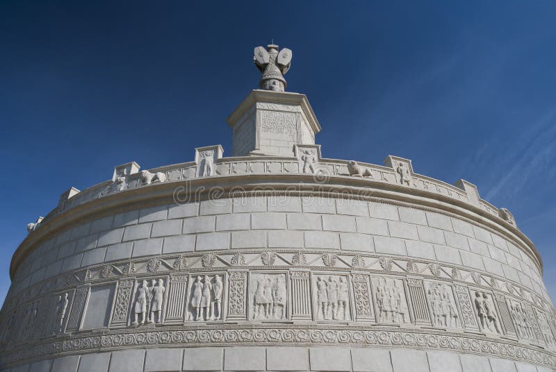 Ρωμαϊκό μνημείο σε Adamclisi, Ρουμανία στοκ εικόνα