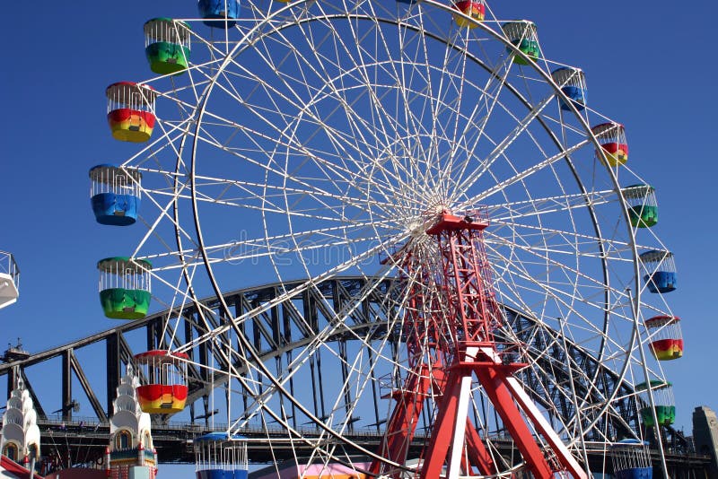 ρόδα ferris στοκ φωτογραφίες με δικαίωμα ελεύθερης χρήσης