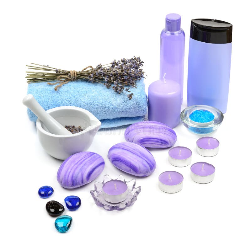Σαπούνι, σαμπουάν, πετσέτα, lavender πετρέλαιο, scented κεριά που απομονώνονται επάνω στοκ εικόνα με δικαίωμα ελεύθερης χρήσης Σαπούνι, σαμπουάν, πετσέτα, lavender πετρέλαιο, scented κεριά που απομονώνονται επάνω στοκ εικόνα με δικαίωμα ελεύθερης χρήσης
