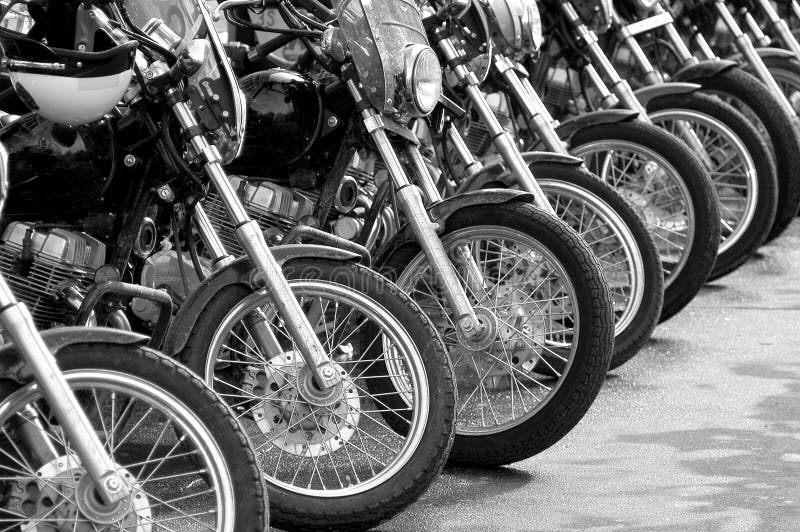 σειρά διαμαρτυρίας μοτοσικλετών σπολών ποδηλάτων lineup σειρά διαμαρτυρίας μοτοσικλετών σπολών ποδηλάτων lineup