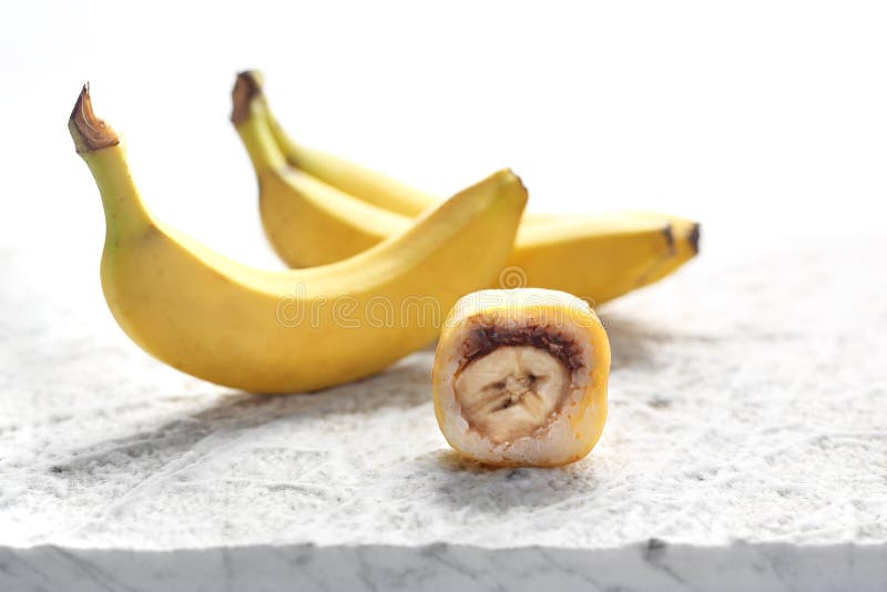 Σούσια φρούτων, ένας ρόλος των σουσιών με την μπανάνα και σοκολάτα