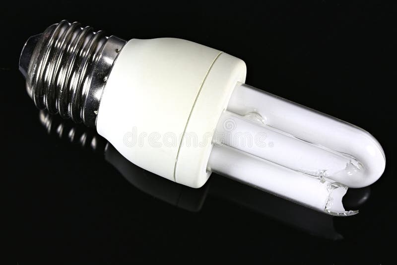 σπασμένος lightbulb στοκ εικόνες σπασμένος lightbulb στοκ εικόνες