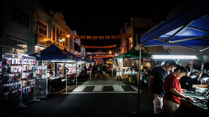 Στάβλοι γύρω από Malacca Jonker την οδό περιπάτων στοκ εικόνα Στάβλοι γύρω από Malacca Jonker την οδό περιπάτων στοκ εικόνα