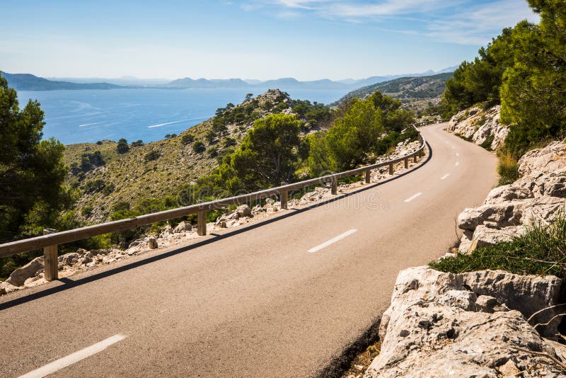 Στενός δρόμος για το Cap Formentor, Mallorca