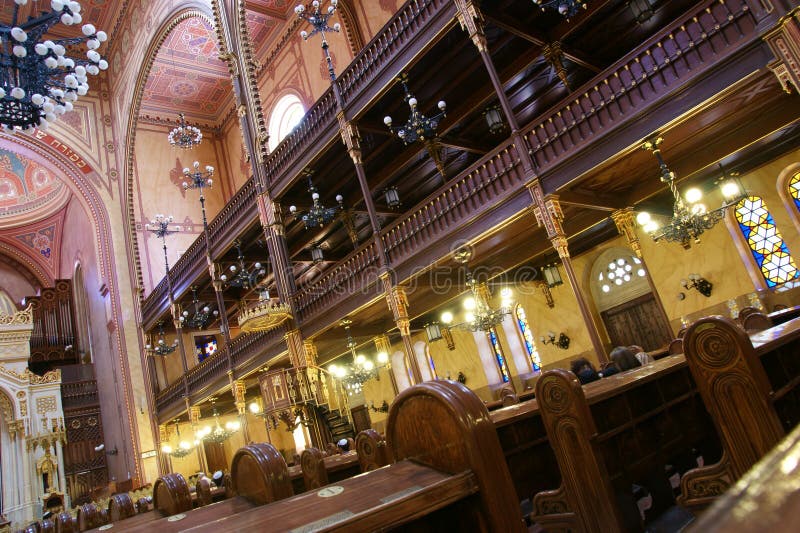 Συναγωγή της Βουδαπέστης στοκ εικόνες με δικαίωμα ελεύθερης χρήσης Συναγωγή της Βουδαπέστης στοκ εικόνες με δικαίωμα ελεύθερης χρήσης
