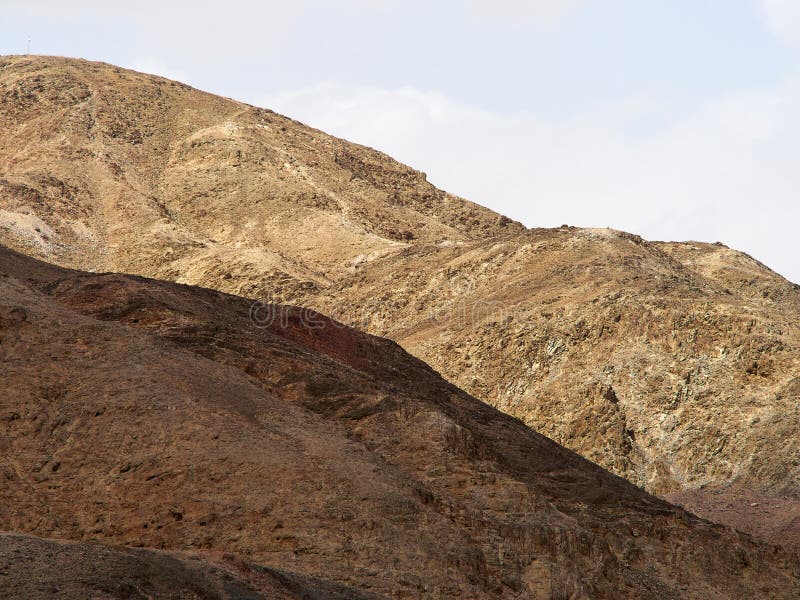 συναρπαστικό πανοραμικό τοπίο των ορέων eilat στο ισραήλ πάνω από τον κόλπο της aqaba jordan στοκ φωτογραφίες