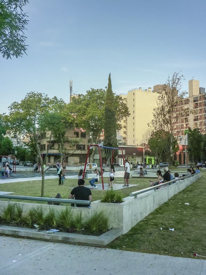 Συσσωρευμένο τετράγωνο στο Μοντεβίδεο στοκ εικόνες με δικαίωμα ελεύθερης χρήσης Συσσωρευμένο τετράγωνο στο Μοντεβίδεο στοκ εικόνες με δικαίωμα ελεύθερης χρήσης