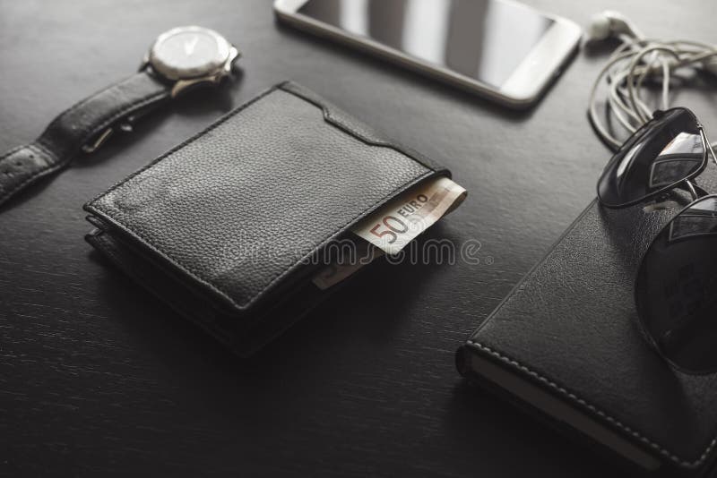 Σύγχρονα εξαρτήματα ατόμων ` s στοκ εικόνα Σύγχρονα εξαρτήματα ατόμων ` s στοκ εικόνα