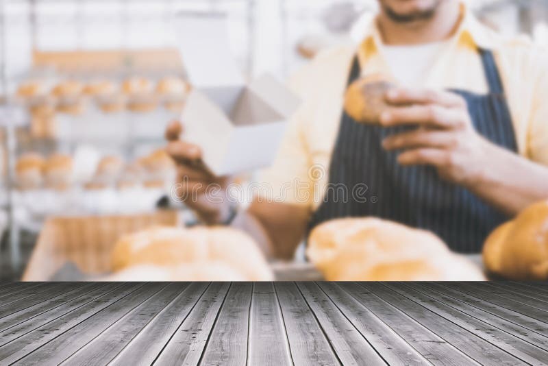 Σύνθετη εικόνα της κινηματογράφησης σε πρώτο πλάνο του ξύλινου δαπέδου στοκ φωτογραφίες