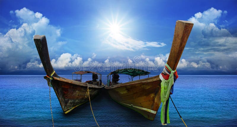 Ταϊλανδική andaman με μακριά ουρά βάρκα νότια της Ταϊλάνδης στην παραλία θάλασσας στοκ εικόνες Ταϊλανδική andaman με μακριά ουρά βάρκα νότια της Ταϊλάνδης στην παραλία θάλασσας στοκ εικόνες