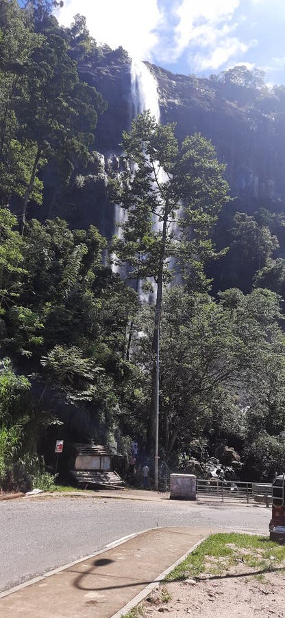Τεράστιος καταρράκτης στοκ φωτογραφία