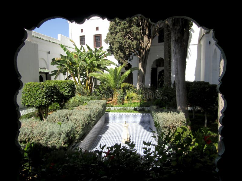 The palace was built in 1882 by Mokhtar ben Arbi el Jama'i, who, along with his brother, served as Grand Vizier under Sultan Moulay Hassan (ruled 1873�1894). Inside a tropical garden with cactus and bananas tree. The palace was built in 1882 by Mokhtar ben Arbi el Jama'i, who, along with his brother, served as Grand Vizier under Sultan Moulay Hassan (ruled 1873�1894). Inside a tropical garden with cactus and bananas tree