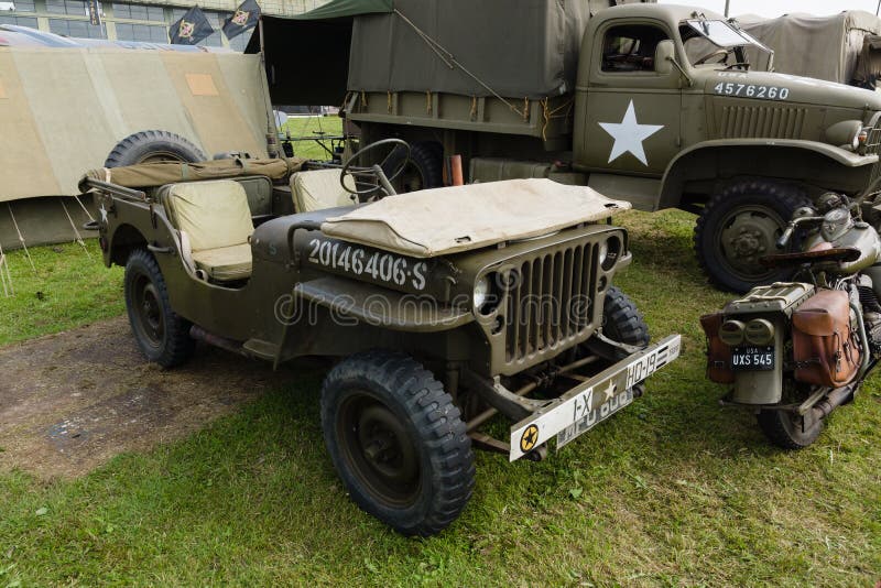 Τζιπ Willys στοκ φωτογραφία με δικαίωμα ελεύθερης χρήσης Τζιπ Willys στοκ φωτογραφία με δικαίωμα ελεύθερης χρήσης