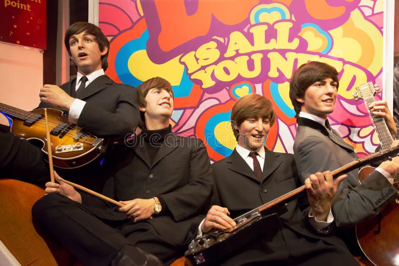 Το Beatles στην κυρία Tussauds του Λονδίνου στοκ εικόνες Το Beatles στην κυρία Tussauds του Λονδίνου στοκ εικόνες