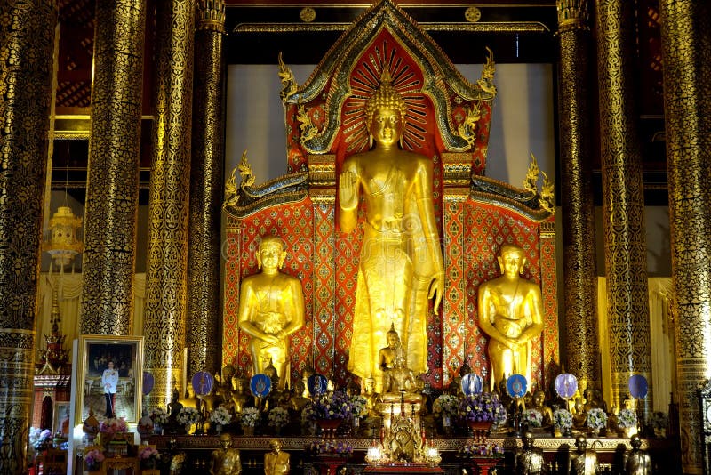 Το Chiang Mai Wat Chedi Luang αλλάζει στοκ φωτογραφία